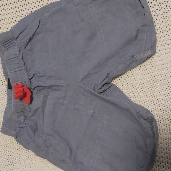 Boys shorts size 3-4 - Picture 12 of 12